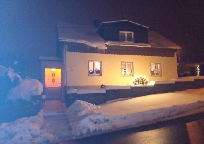 Ferienwohnung Im Erzgebirge نيوهاوسين المظهر الخارجي الصورة